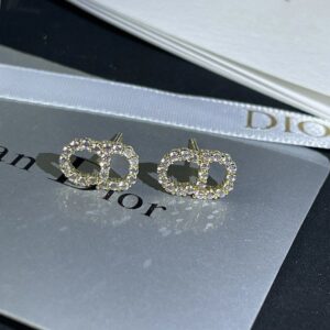 【定価7.7万・23年現行】ディオール　DIOR　レディース　ピアス　イヤリングChristianDior