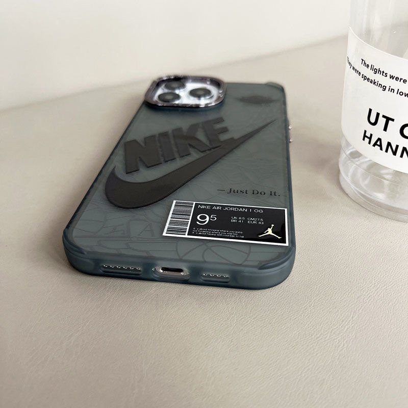 ナイキ iphone15/15pro max ケース ブランド メンズ iphone14/14proケース NIKE スマホケース iphone13 流行り 2023 アイフォン12pro/11pro カバーかっこいい