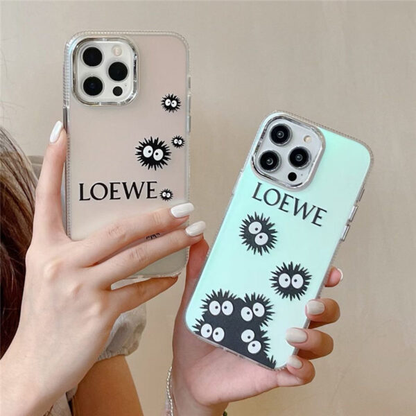 ロエベ ジブリ iphone15/15pro ケース ペア LOEWE iphone14pro max/14ケース キャラクター オーロラ iphone13/12 ケース まっくろ くろ すけ iphone 携帯カバー おもしろ 可愛い