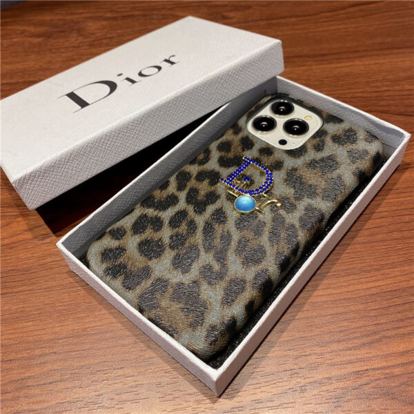dior 風 iphone13/13pro max ケース ヒョウ 柄 ディオール iphone12pro maxケース おしゃれ 海外 アイフォン11/xs/xr 携帯ケース 派手カワ iphone スマホカバー 大人っぽい
