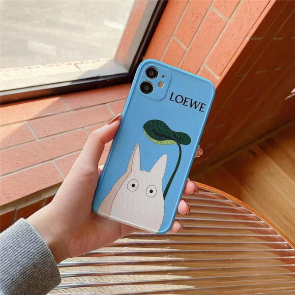 ロエベ トトロ iphone13/13pro ケース ペア LOEWE iphone12pro max/12miniケース キャラクター iphone11 レザー ケース まっくろ くろ すけ iphone11pro/xs max 携帯カバー おもしろ アイフォンx/10r ケース 可愛い