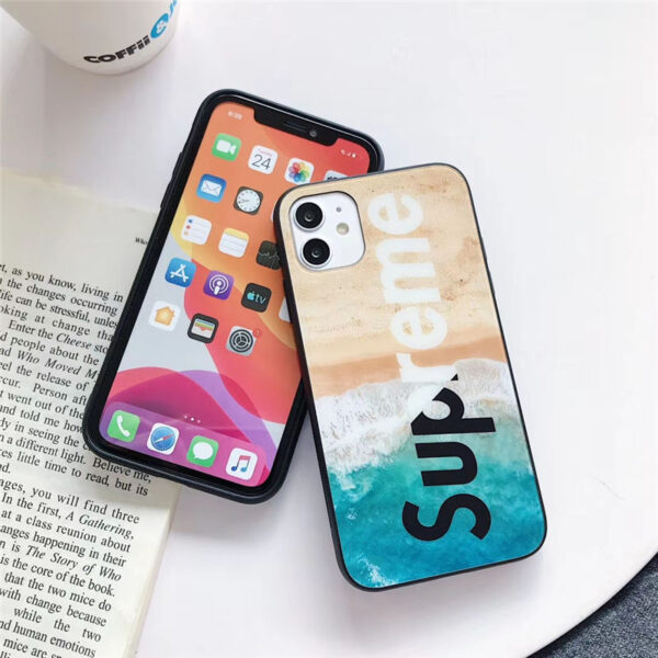 supreme ロゴ iphone13pro max/14pro ガラスケース カップル シュプリーム iphone12 11プロカバー おしゃれ 海外 アイフォン11/xs max/8plus携帯ケース ストリート系 高校生愛用