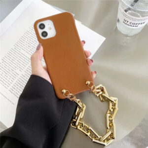 iphone13/13pro ケース チェーン 韓国 CELINE アイフォン12/11pro maxケース 大人 女子 セリーヌ風 iphonexs max/xrケース おしゃれ 携帯ケース iphone7plus 可愛い 安い