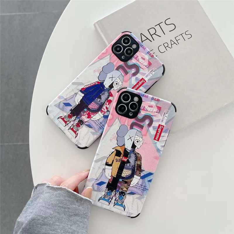 Supreme カウズ Iphone13 12 ケース ピンク Iphone13pro Max ケース かっこいい 女