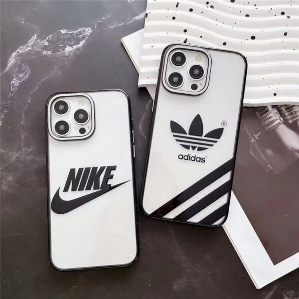 iphone15/15promax スマホケース 透明 かわいい nike iphone14/14プロ ケース ペア 韓国 adidas アイフォン13/12 クリアカバー ナイキパロディ 安い