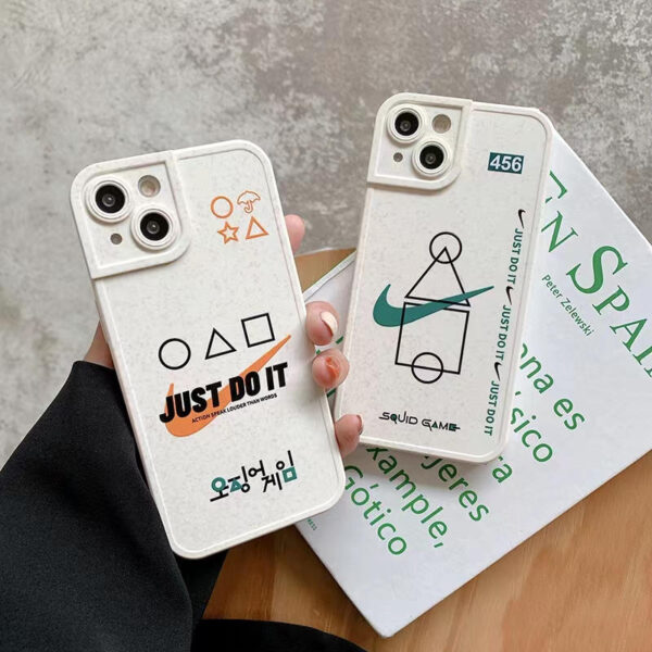 iphone13/13pro ケース イカゲーム ナイキ iphone12pro max/11/11pro 保護カバー 韓国 流行り Squid Game アイフォンケースxs/xr 個性的 インスタ映え