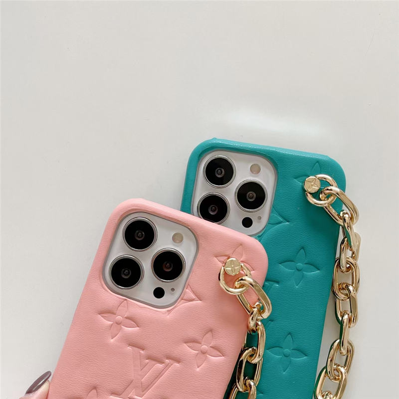 iphone13pro/13 ケース ルイヴィトン 2022 春夏 IPHONE・バンパー クッサン 12 パロディ風