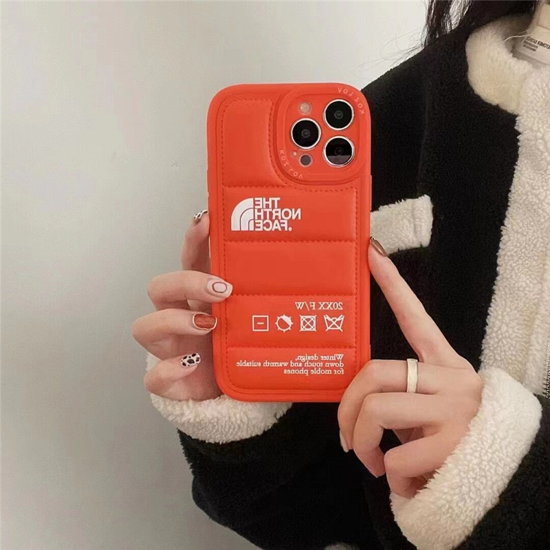 ダウンジャケット型 iphone13/13pro max ケース 耐 衝撃 最強 ノースフェイス風 iphone12pro/11 携帯カバー オシャレ 韓国 アイフォンケース x/xs max 男女 ペア