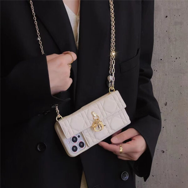 dior iphone13pro ショルダー ケース 女性向け ディオール風 iphone13/13pro max ケースカード 収納 韓国 iphone12/12pro/11 スマホケース 革 かわいい