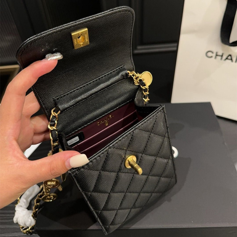 シャネル チェーンバッグ chanel マトラッセ スマホポーチ ショルダー  
