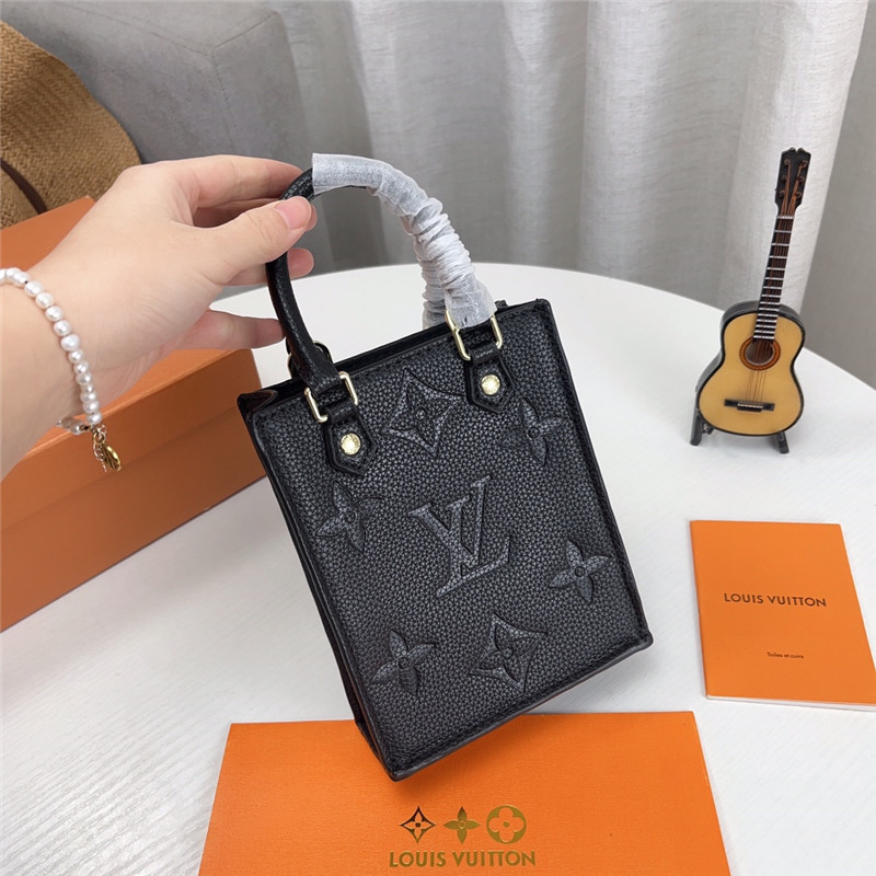 ルイヴィトン　LOUIS VUITTON バッグ　カバン　鞄　ハイブランド