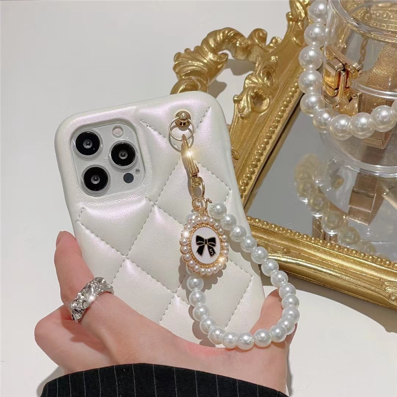 chanel iphone14pro/14ケース 人気 女子 iphone14plus/13/13proケース パール 革 白 シャネル5番 iphone12/12promaxケース 可愛い インスタ映え