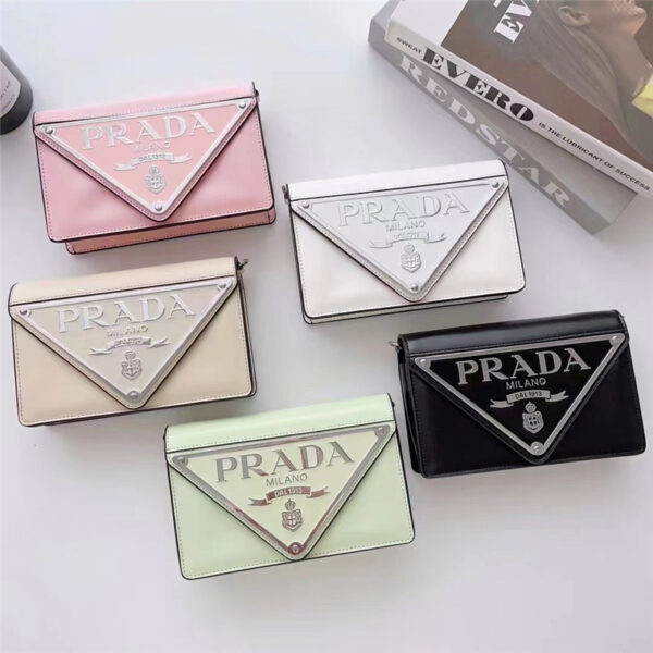 プラダ ミニ バッグ ショルダーバッグ ブランド prada スマホ ショルダー かわいい かばん レディース