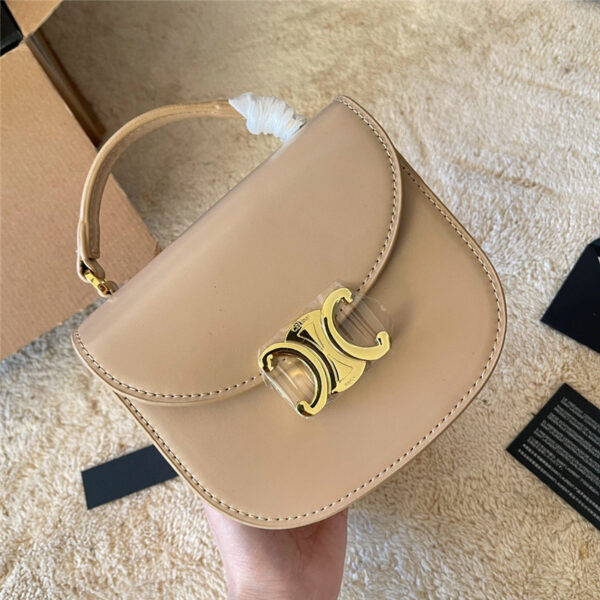セリーヌ トリオンフ バッグ celine ミニ バッグ ショルダー バッグ ハイ ブランド カバン 芸能人 斜 めがけ クロス ボディ バッグ レディース