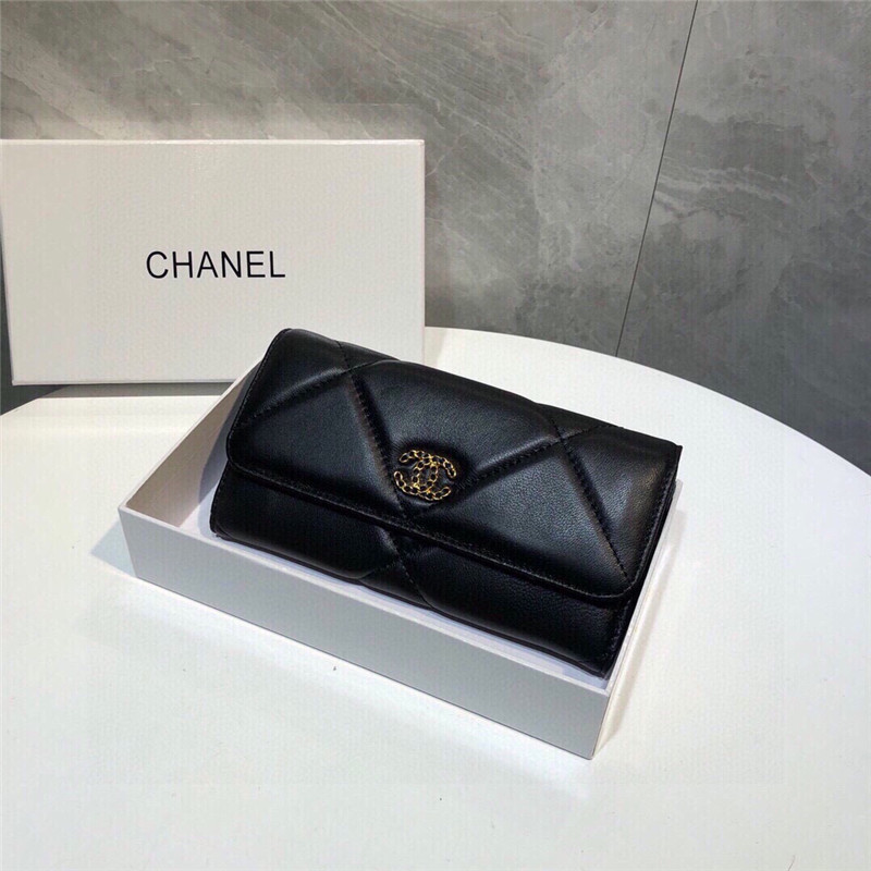 CHANEL財布　ブランド財布