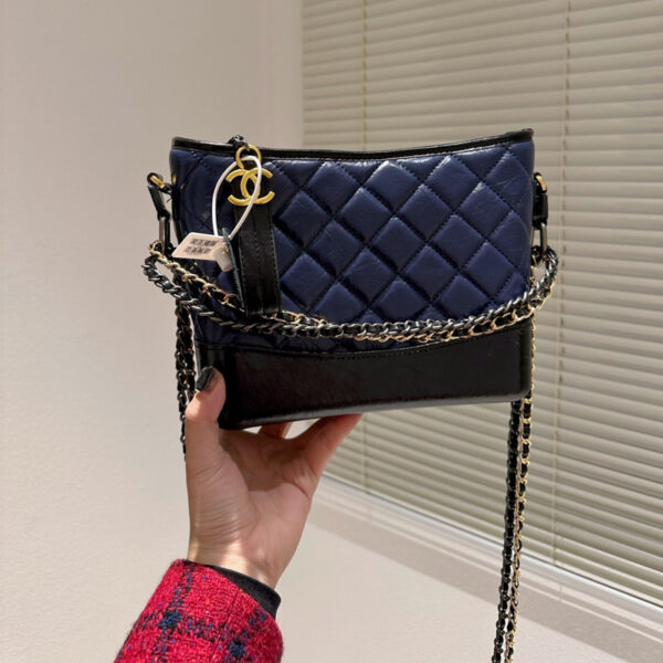 希少★ガブリエル CHANEL ショルダーバッグ ホーボー バッグ バイカラー シャネル チェーン バッグ パロディ風