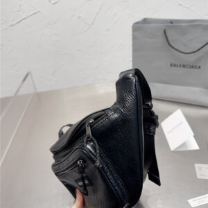 バレンシアガ ウエストポーチ メンズ ボディバッグ BALENCIAGA ワンショルダーバッグ ウエストバッグ 仕事 カジュアル