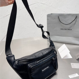 バレンシアガ ウエストポーチ メンズ ボディバッグ BALENCIAGA ワンショルダーバッグ ウエストバッグ 仕事 カジュアル