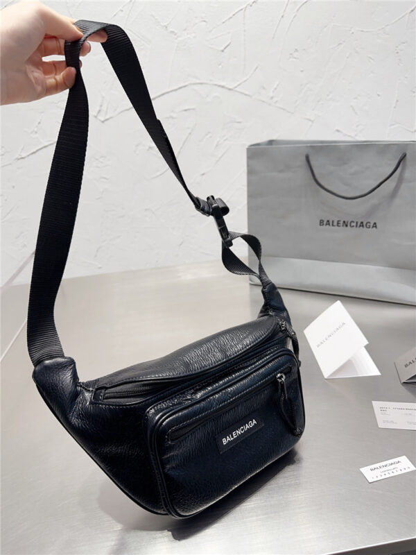 バレンシアガ ウエストポーチ メンズ ボディバッグ BALENCIAGA ワンショルダーバッグ ウエストバッグ 仕事 カジュアル