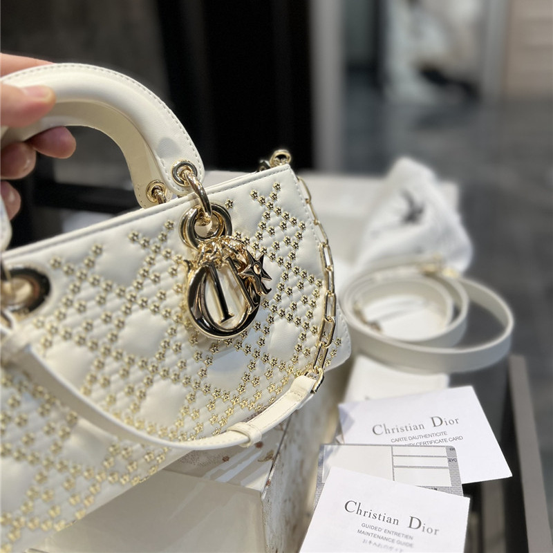 ミニサイズで可愛い♡】DIOR ショルダーバッグ 可愛いハートに惹かれる 