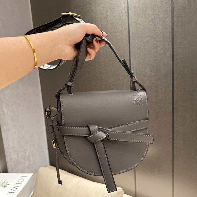 LOEWE ロエベ ビジネスバッグ ショルダーバッグ ロエベ ゲートバッグ 