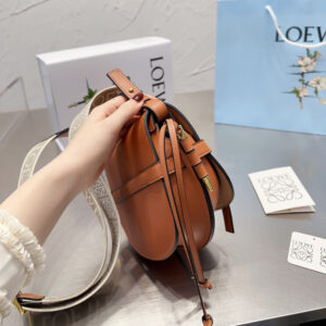 ロエベ ゲートバッグ スモール loewe ショルダー バッグ 大人 可愛い ...