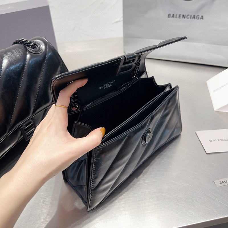 バレンシアガ クラッシュ バッグ balenciaga ショルダー バック コピー キルティングレザー チェーン バッグ おしゃれ レディース