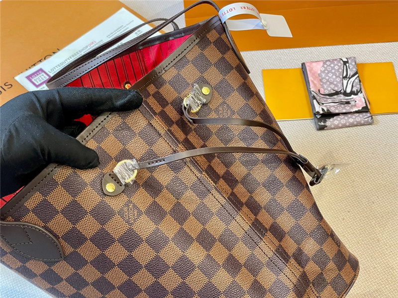 柄詳細ダミエLOUIS VUITTON ネヴァーフルMM