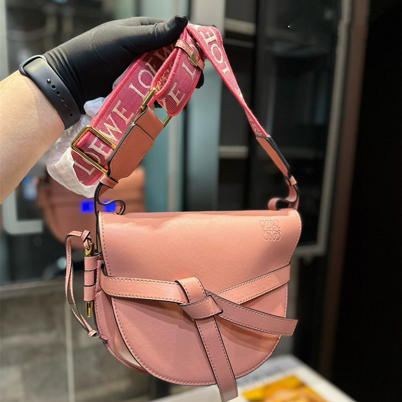 ロエベ ゲートバッグ スモール loewe ショルダー バッグ 大人 可愛い 