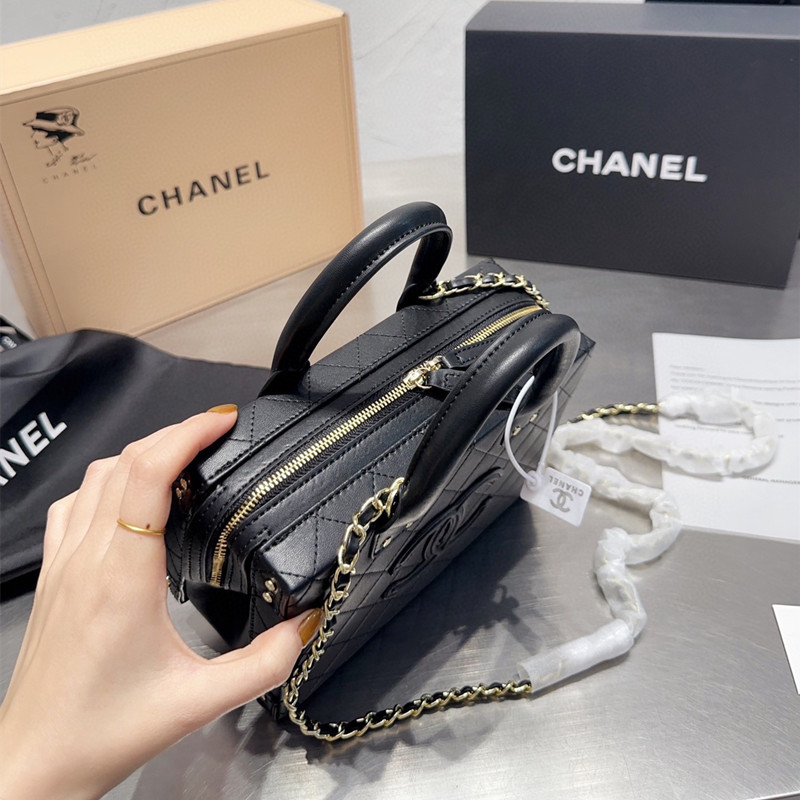 シャネル ヴァニティーケース チェーン ショルダーバッグ 2way 女性 