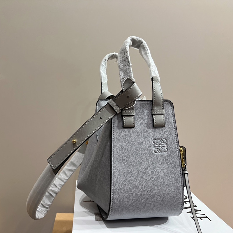 ロエベ ハンモック バッグ ショルダー バッグ 人気 loewe ハンドバッグ 