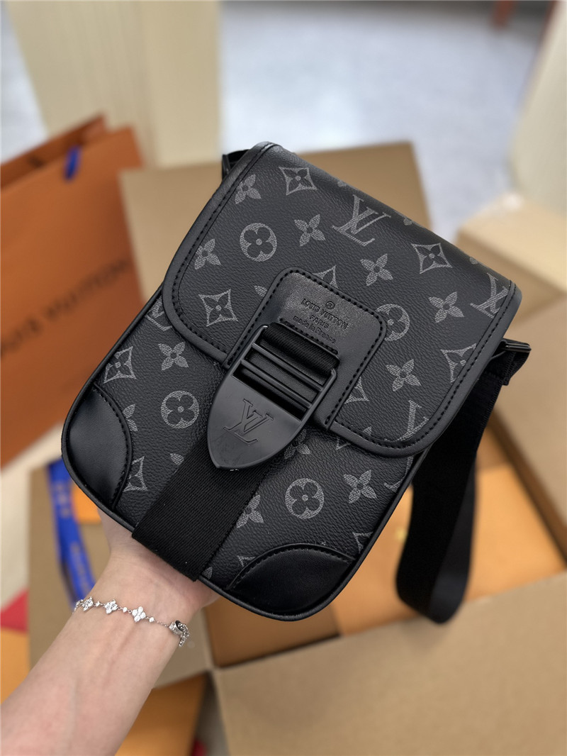 VUITTON ショルダーバッグ - www.sorbillomenu.com