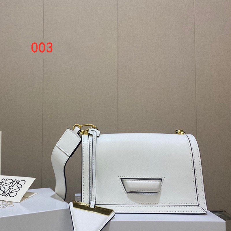 ロエベ バルセロナ ショルダーバッグ 太 ベルト LOEWE 大人 可愛い 斜 