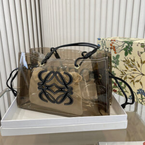 LOEWE(ロエベ) ハンドバッグ レディース