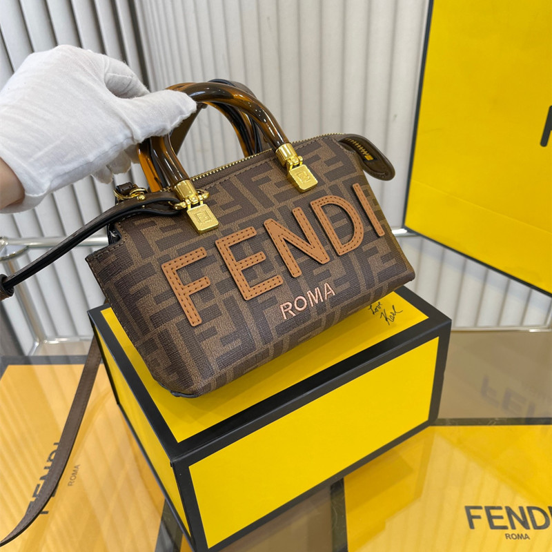バイザウェイ ミニ フェンディ ショルダー バッグ fendi ポシェット  