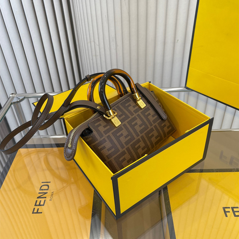 バイザウェイ ミニ フェンディ ショルダー バッグ fendi ポシェット ミニ ショルダー ブランド レディース 斜 めがけ バッグ