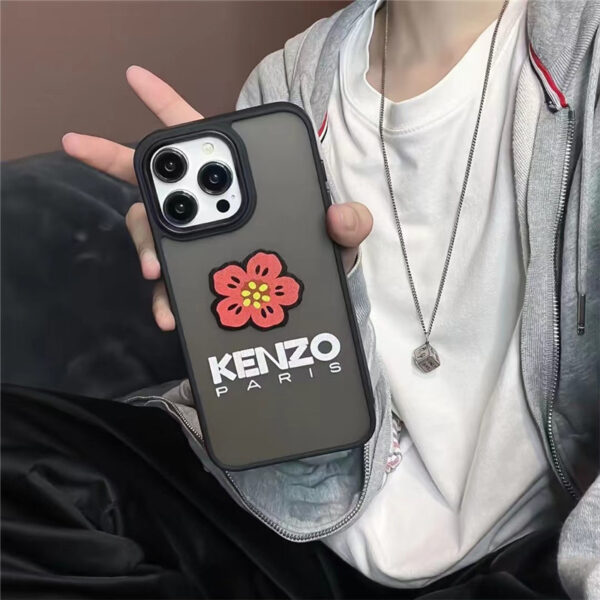 kenzo iphone15/15pro ケース おしゃれ iphone 黒 に 合う ケース マット ケンゾー iphone14/14promax ケース メンズ iphone13/12 ケース お 揃い さりげ ない