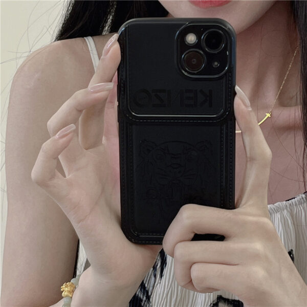 kenzo iphone15/15pro ケース おしゃれ iphone 黒 に 合う ケース ケンゾー iphone14/14promax ケース メンズ iphone13/12 ケース お 揃い さりげ ない
