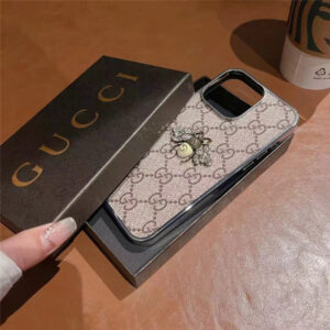 gucci スマホケース iphone15/15pro ブランド メンズ グッチ 蜂 虎 iphone14 ケース かっこいい iphone14promax/13/12 ケース お 揃い 高級