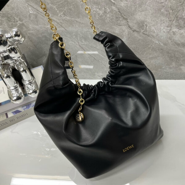 ロエベ スクイーズバッグ loewe ハンドバッグ レディース ショルダー バッグ 人気 ブランド クロス ボディー バッグ レザー 肩掛け カバン