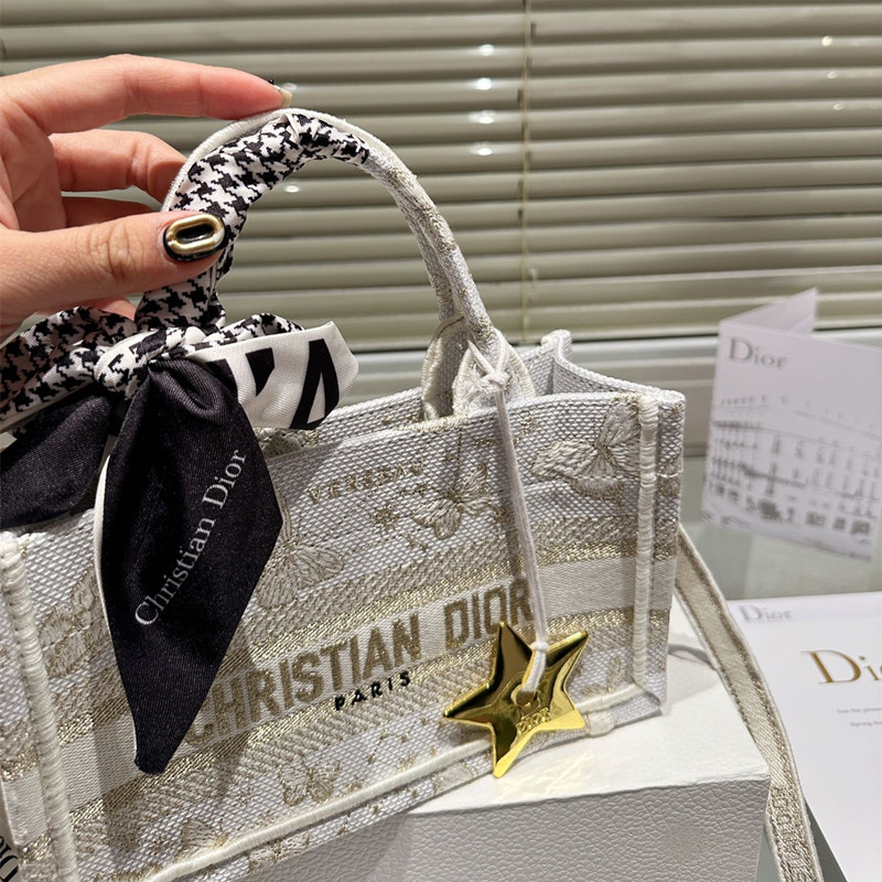 クリスチャン ディオール トートバッグ Christian Dior エンブロイダリー トロッター フラワー刺繍 ブラック