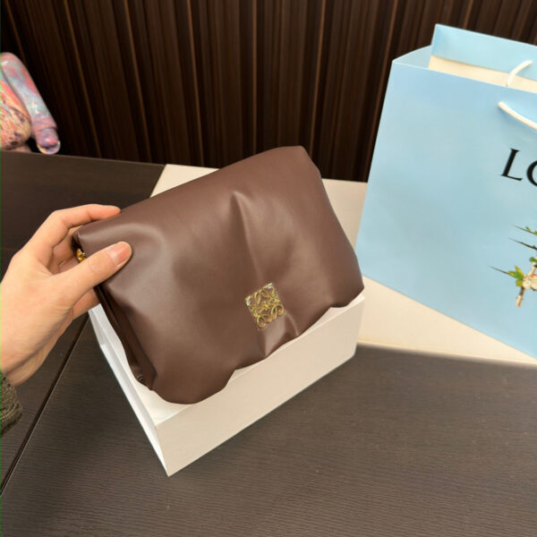 ロエベ パファー ゴヤバッグ loewe バッグ チェーン付き 肩掛け バッグ レディース 大人 可愛い ショルダー バッグ ロエベ ポシェット おすすめ