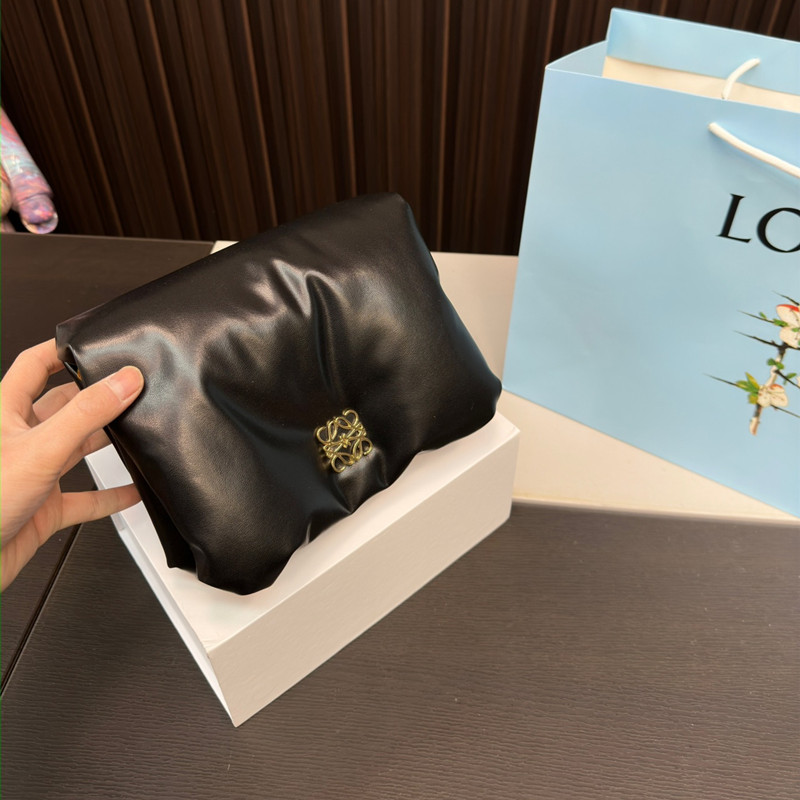 ロエベ パファー ゴヤバッグ loewe バッグ チェーン付き 肩掛け バッグ 