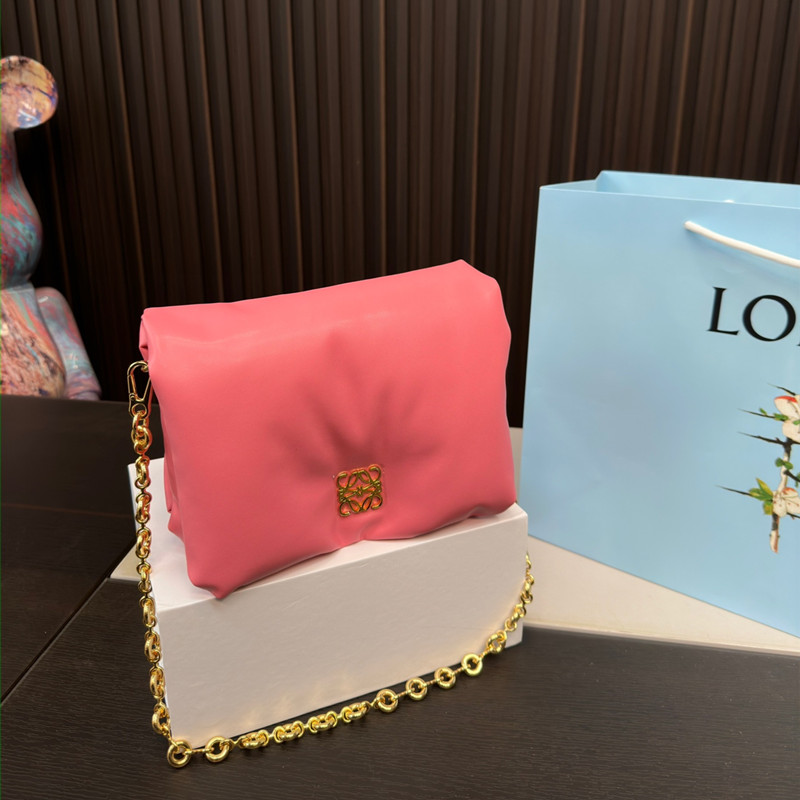 ロエベ パファー ゴヤバッグ loewe バッグ チェーン付き 肩掛け バッグ 