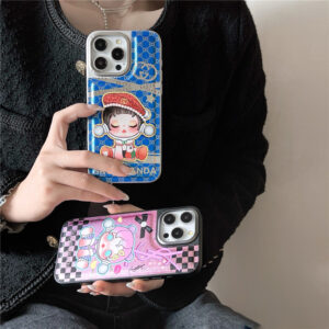 ポップ マート ルイヴィトン iphone15/15pro ケース かわいい YSL iphone14promax ケース 人気 ブランド 女子 iphone キャラクター ケース シャネル風 アイフォン13 ケース 流行り