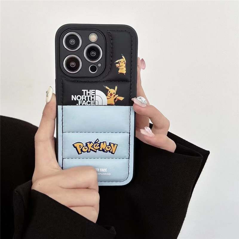 ノースフェイス ポケモン iphone15/15pro ケース ダウンジャケット 