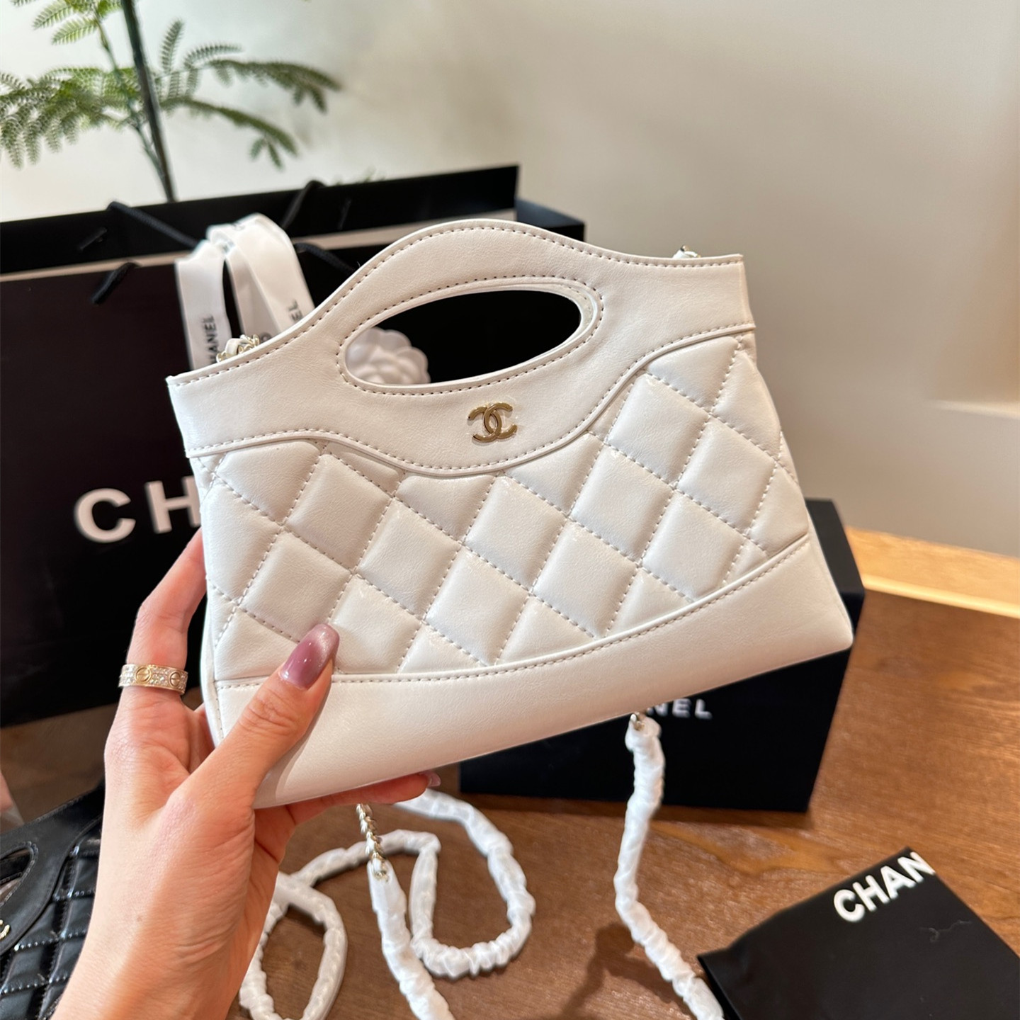 シャネル31 ナノショッピングバッグ chanel ショルダー バッグ  