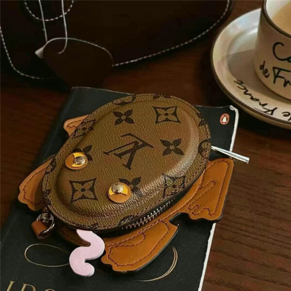 ルイ ヴィトン カエル バッグチャーム LV フロッグ エアポッツ ケース おしゃれな 小物 入れ ルイ ヴィトン 小銭 入れ リップ ケース キーホルダー - 画像 (5)