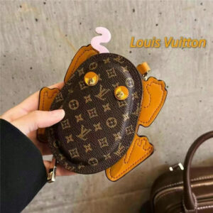 ルイ ヴィトン カエル バッグチャーム LV フロッグ エアポッツ ケース おしゃれな 小物 入れ ルイ ヴィトン 小銭 入れ リップ ケース キーホルダー