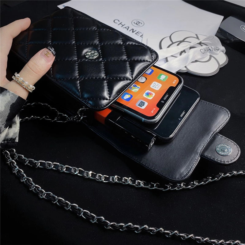 【大人女性向け】スマホ2台持ちしたいならこのポーチで決まり! 【大人女性向け】スマホ2台持ちしたいならこのポーチで決まり!